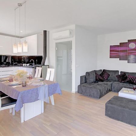 Apartment Moretic Gromaca Luaran gambar