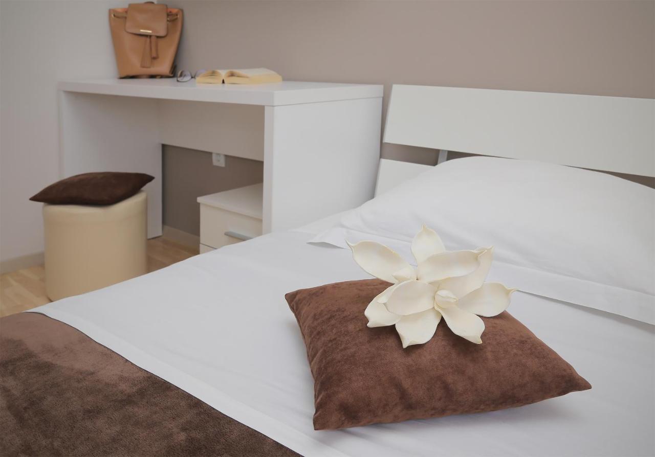 Apartment Moretic Gromaca Luaran gambar