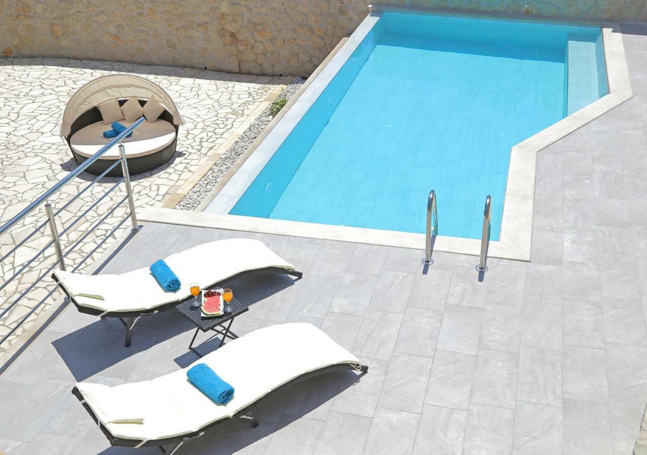 Apartment Moretic Gromaca Luaran gambar